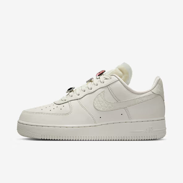 NIKE_AIR_FORCE